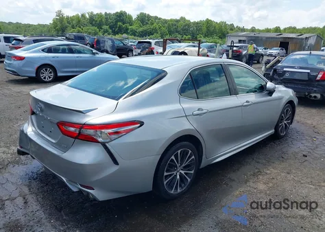 2018 Toyota Camry Se z USA, uszkodzony, nr VIN 4T1B11HK2JU606908